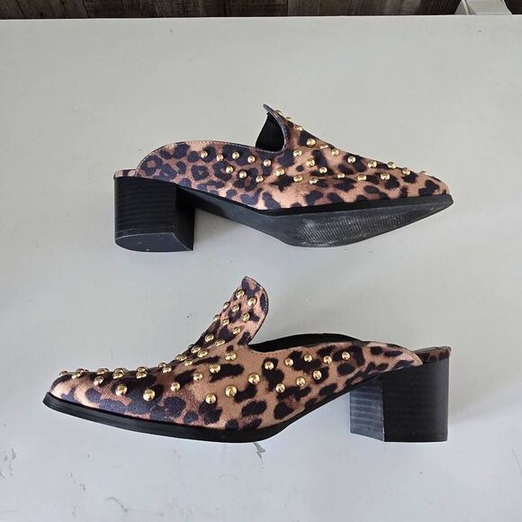 JustFab “Rose” Leopard Print Gold Tone Studs Mules Women’s 9 - Picture 3 of 6